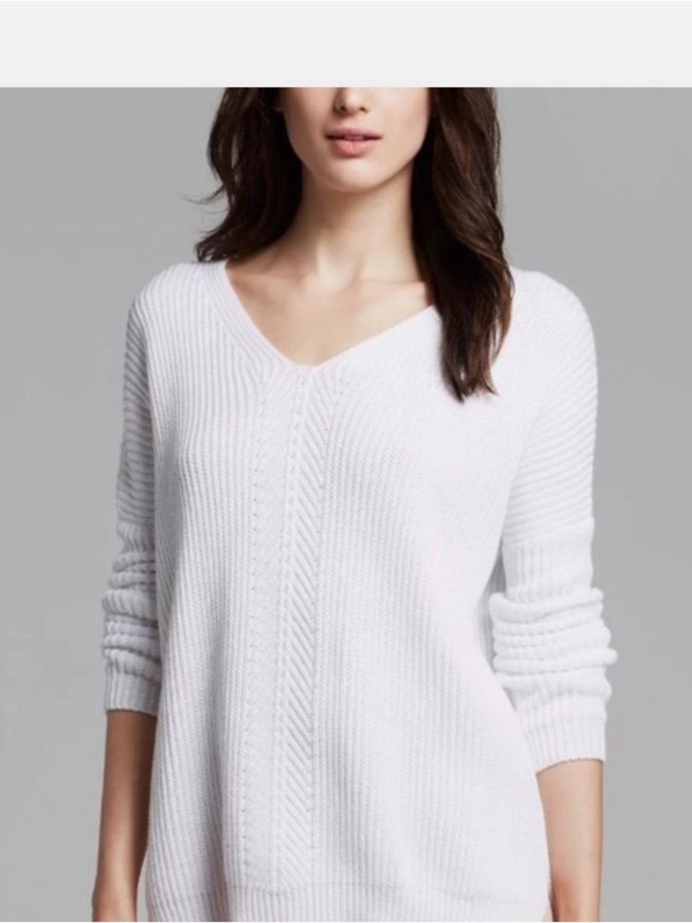 NWT Vince  Directional White V-Neck Rib Knit Sweater - Small